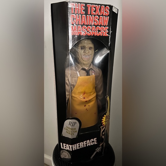 1999 Spencer’s Gifts 18” The Texas Chainsaw Massacre Leatherface Doll Vintage - Picture 10 of 13